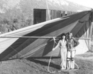 Marilyn Hanggliding